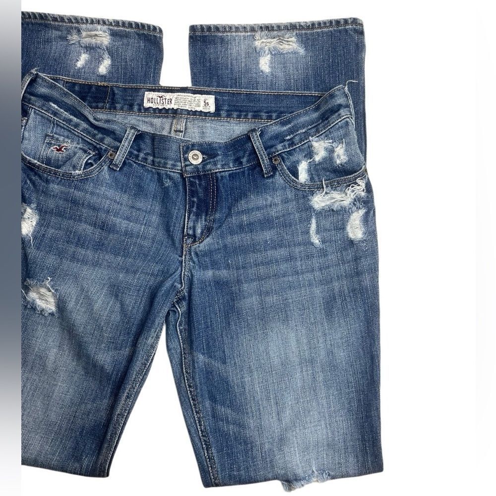 Hollister Classic Blue Denim Distressed Jeans Size 5 Short - Picture 2 of 6